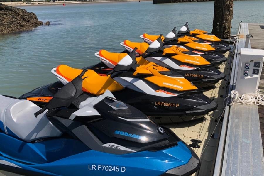 Top Reasons to Rent a Jet Ski